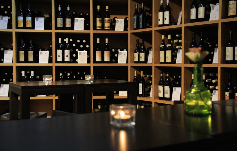 magasin-ROUGIERS-min_wine_vinorama_wine_bottle_cellar_red_wine_wines_storage_wine_rack-1077047